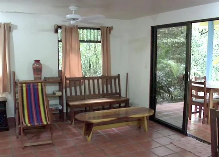 Paradise Lodge *