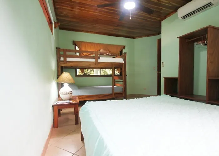 Paradise Lodge