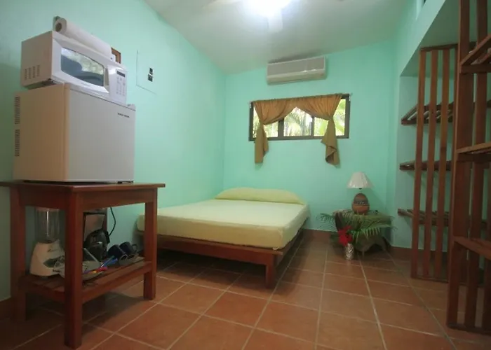 Paradise Lodge
