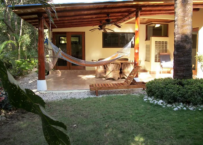 Paradise Lodge *