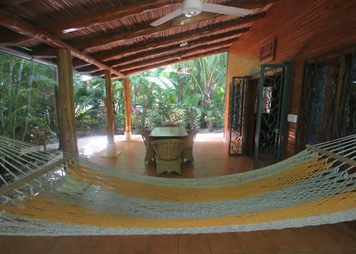 Lodge Paradise